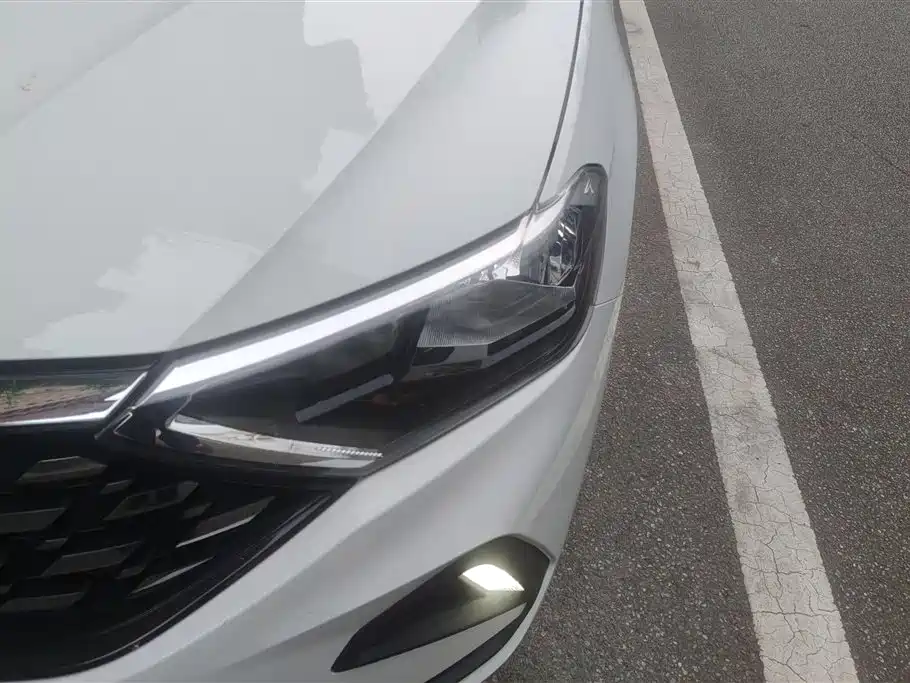 Jetta VA3 2021 1.5L AT Enjoy