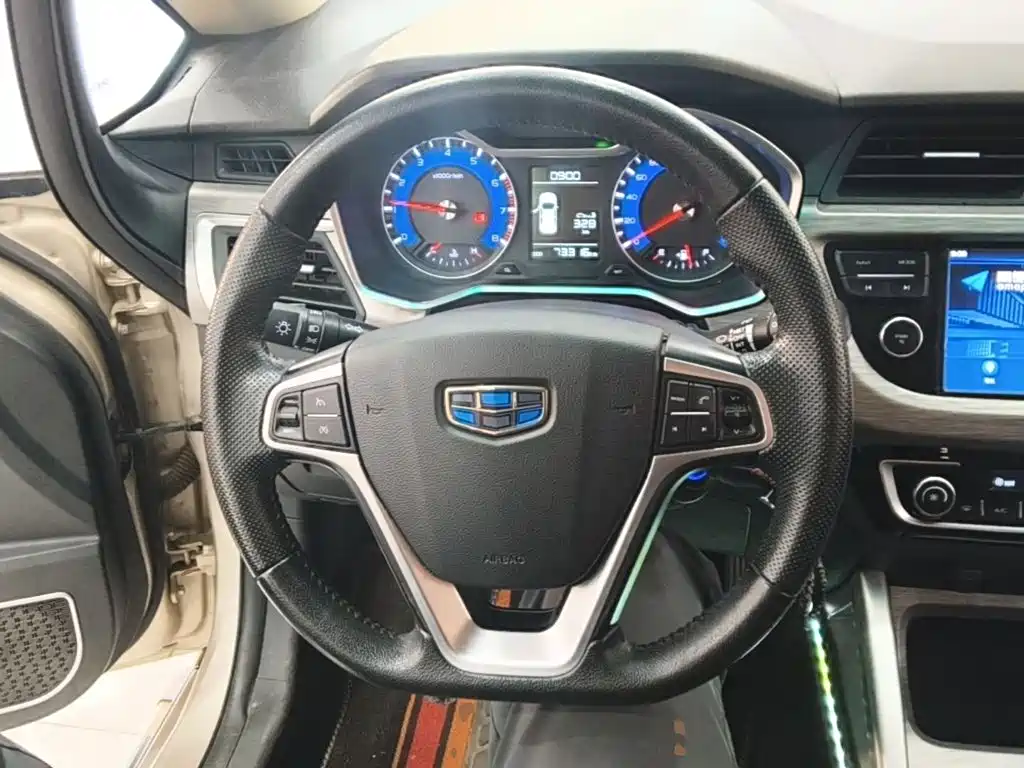 Geely Vision X3 — миниатюра 11