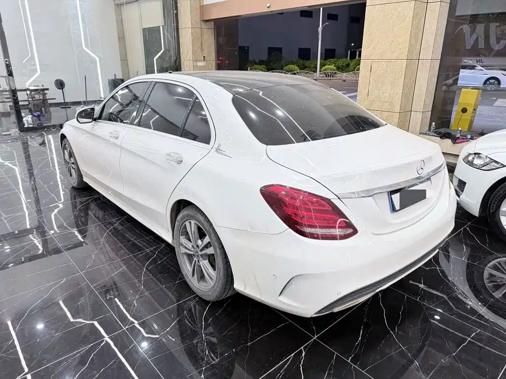 Mercedes-Benz C-Class — миниатюра 5