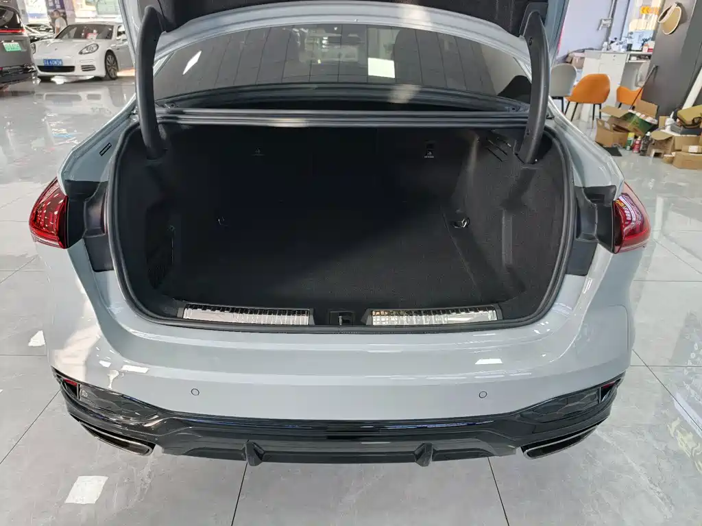 Audi A5L — миниатюра 18
