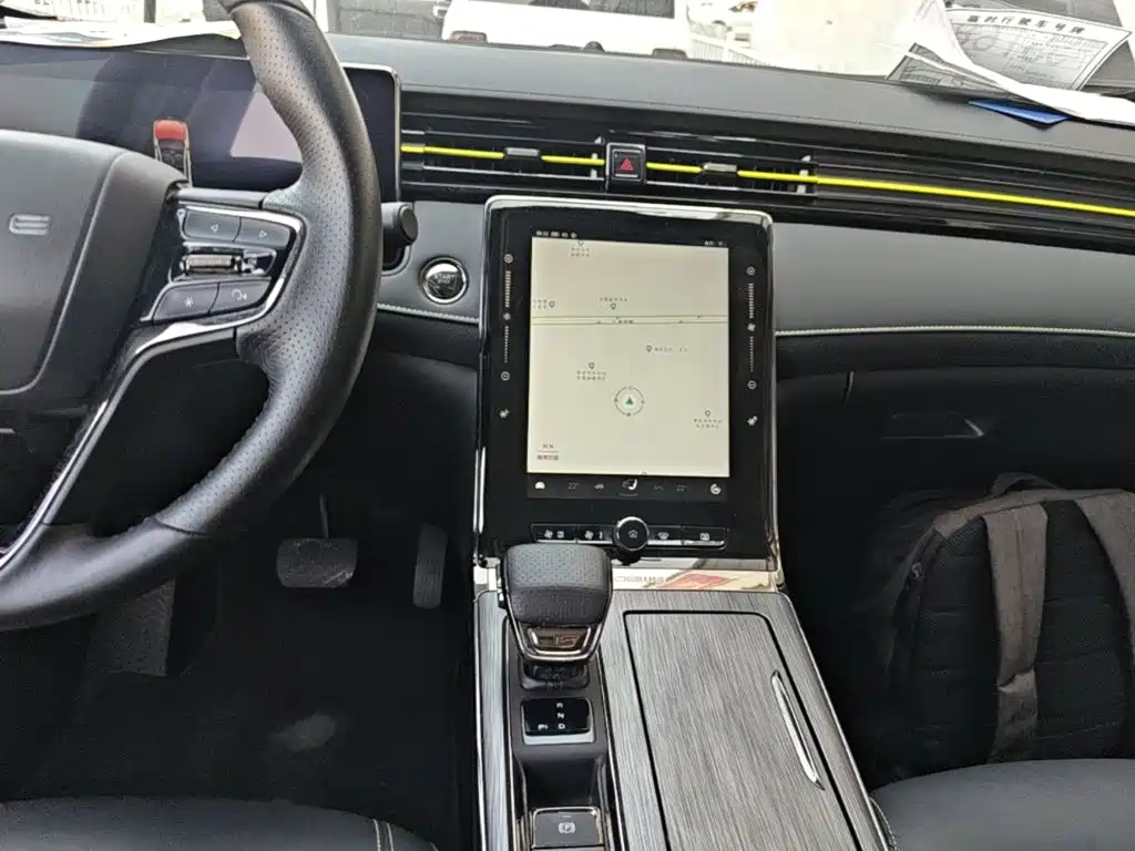 Roewe RX5 New Energy — миниатюра 13