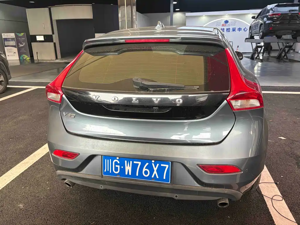 Volvo V40 — миниатюра 8