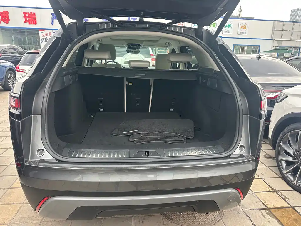 Land Rover Velar — миниатюра 11