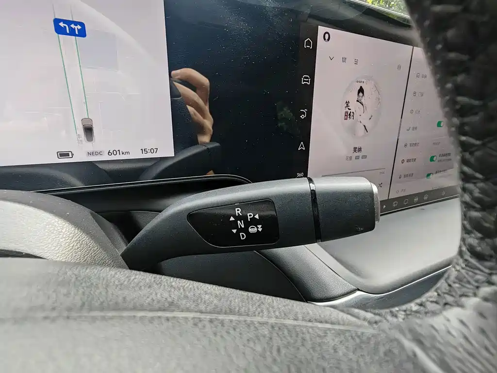 XPeng P7 — миниатюра 14