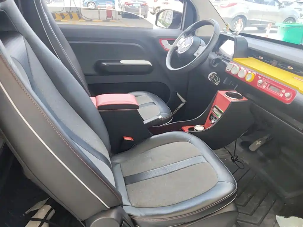 Wuling MINIEV — миниатюра 25