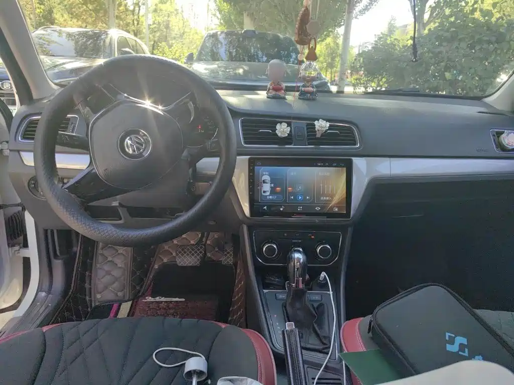 Volkswagen Lavida — миниатюра 10