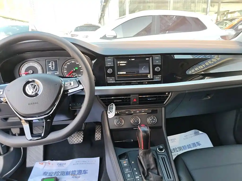 Volkswagen Lavida — миниатюра 13