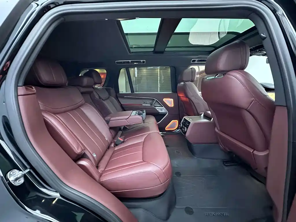 Land Rover Range Rover — миниатюра 8