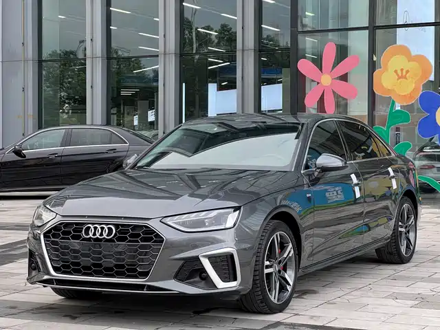 AUDI A4L 2020