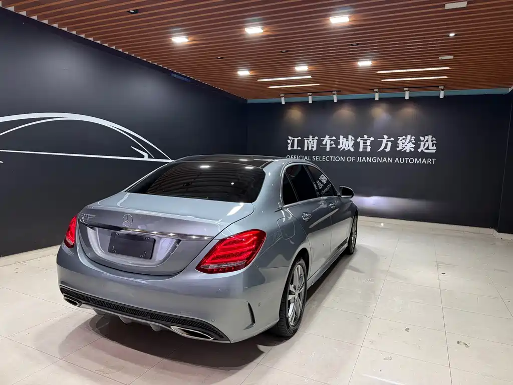 Mercedes-Benz C-Class — миниатюра 4
