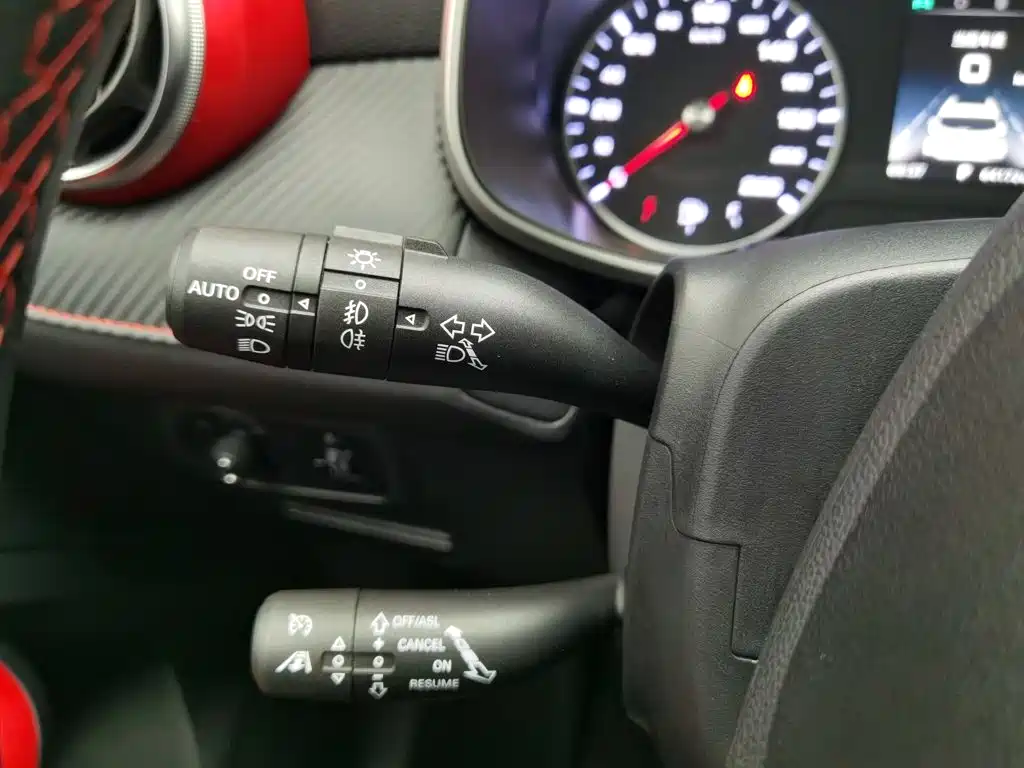 MG ZS — миниатюра 21