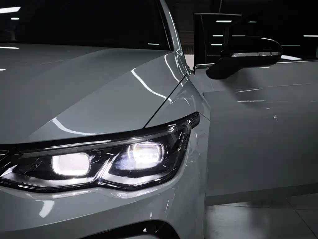 Volkswagen Golf — миниатюра 25