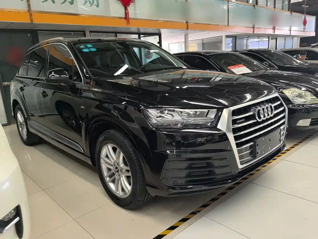 Audi Q7 — миниатюра 6