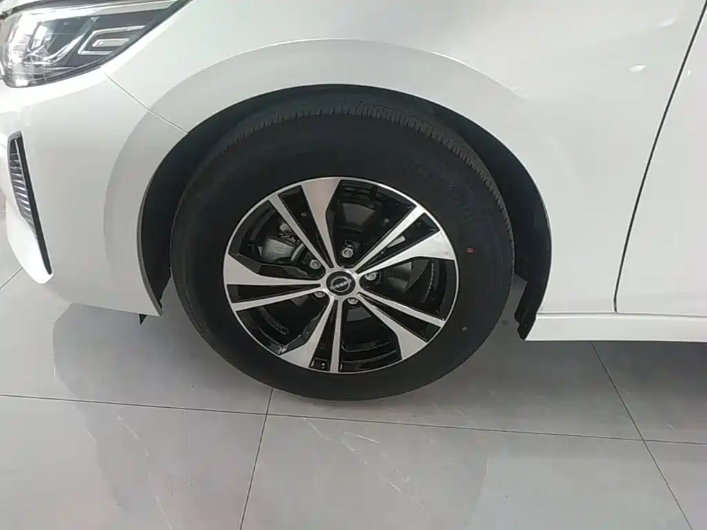 Nissan Sylphy — миниатюра 23