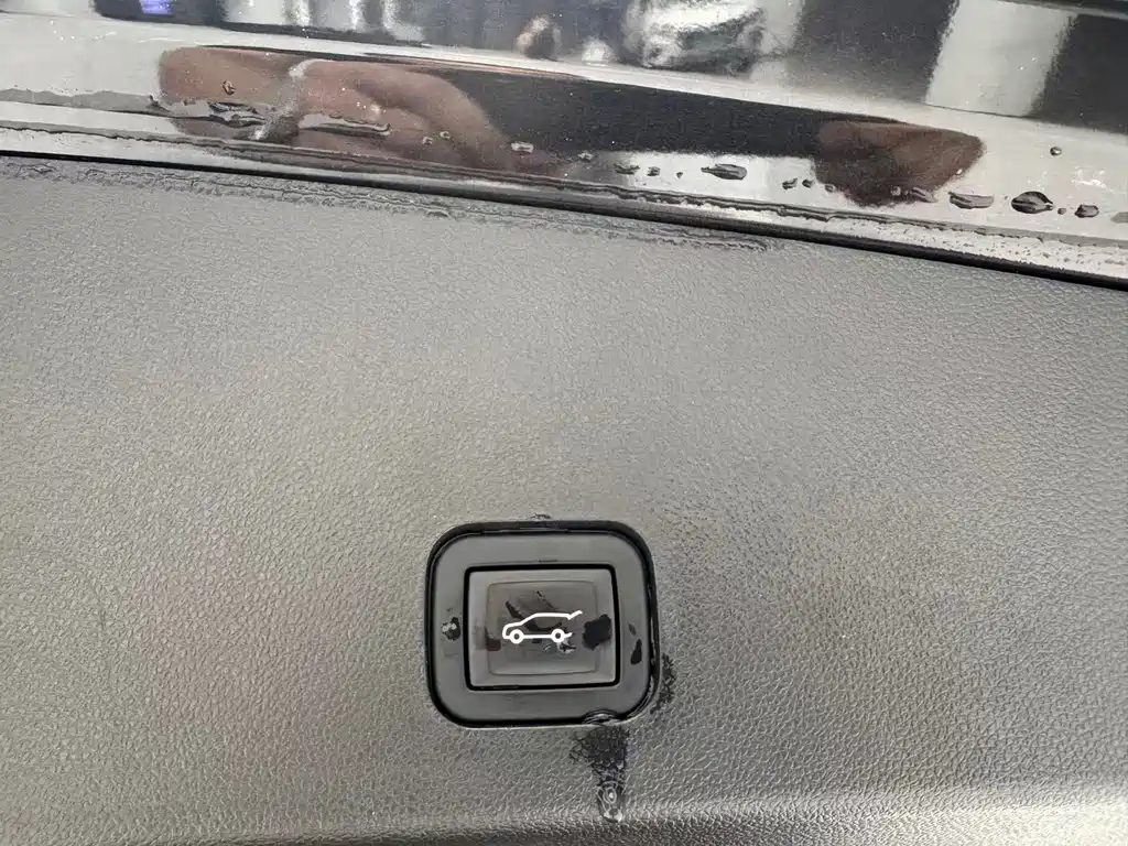Cadillac XT6 — миниатюра 24