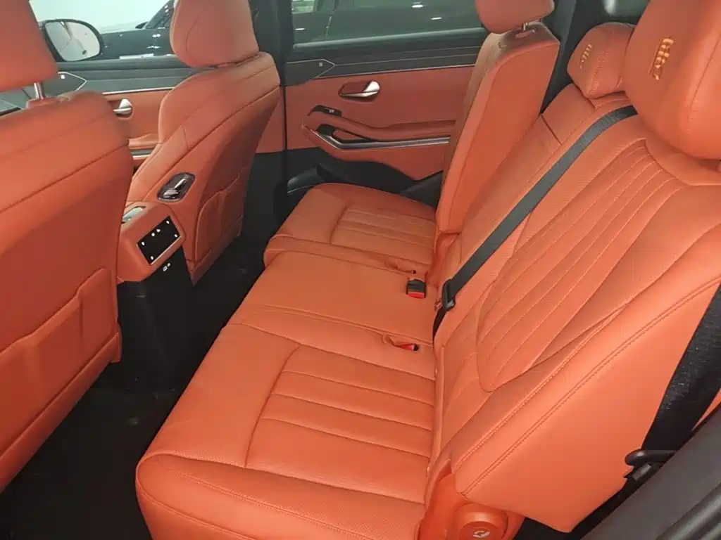 BYD Tang L — миниатюра 17