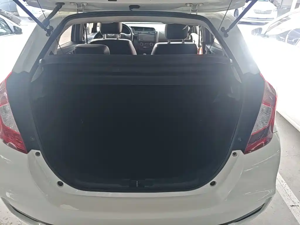 Honda Fit — миниатюра 19