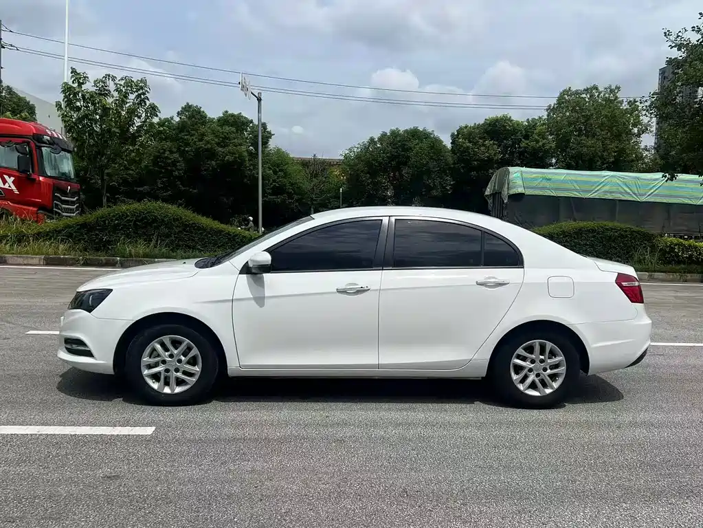 Geely Emgrand Sedan Million Model 1.5L Manual Luxury Type, фото 4