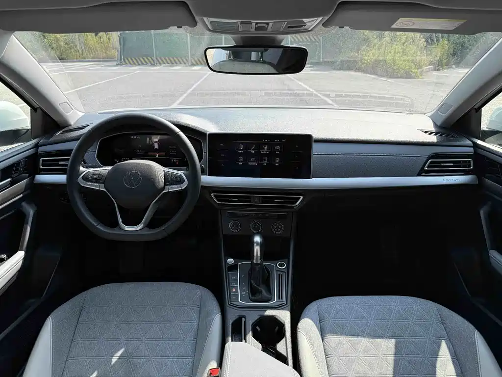 Volkswagen Lavida — миниатюра 7
