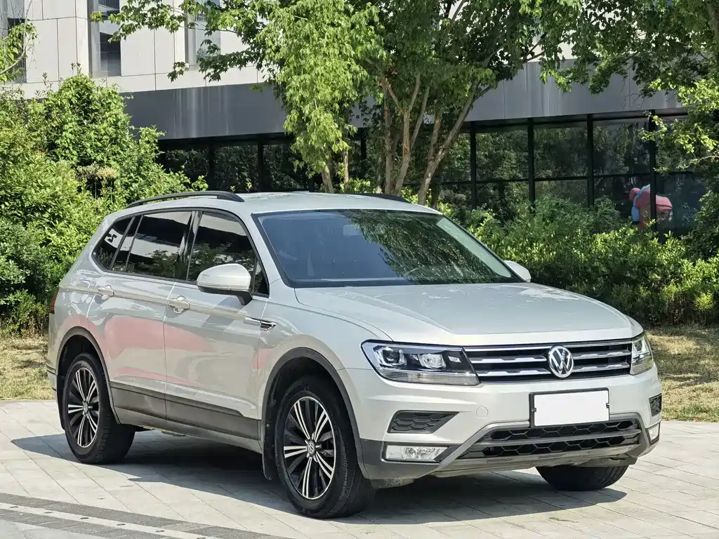 Volkswagen Tiguan L — миниатюра 3