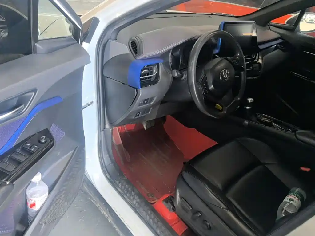Toyota C-HR — миниатюра 16