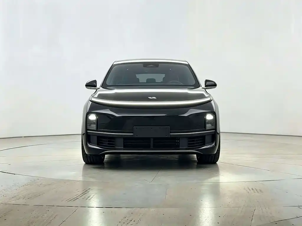 Li Auto Li L8 — миниатюра 2