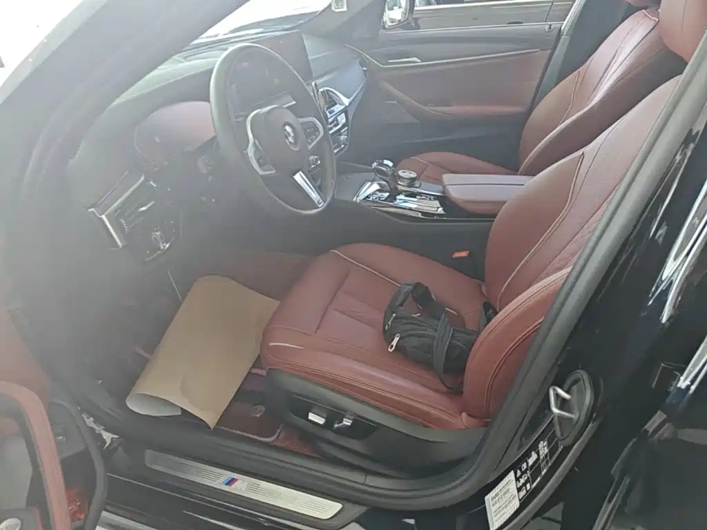 BMW 5 Series — миниатюра 15