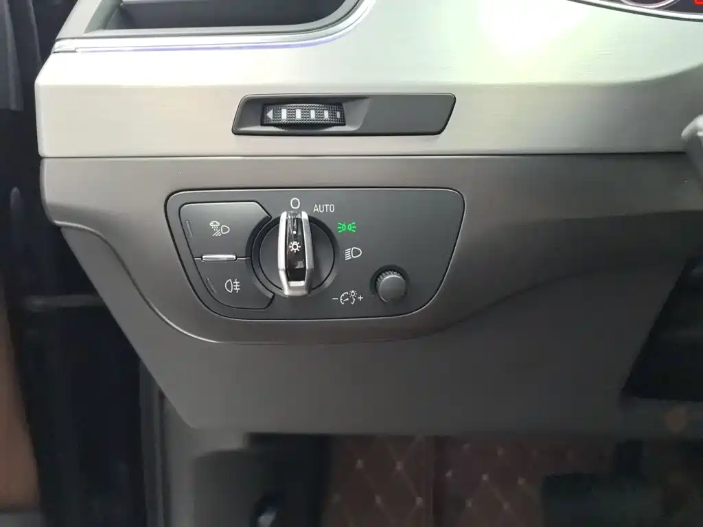 Audi Q7 — миниатюра 16
