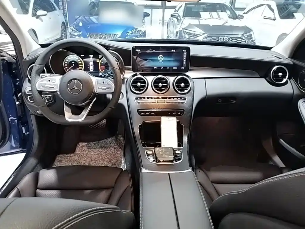 Mercedes-Benz C-Class — миниатюра 10