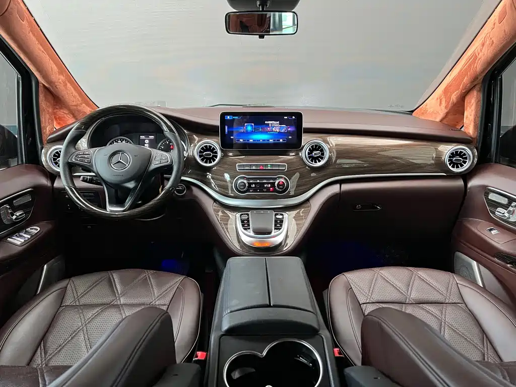Mercedes-Benz Vito — миниатюра 11