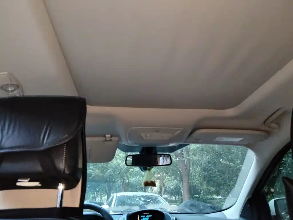 Ford Kuga — миниатюра 9