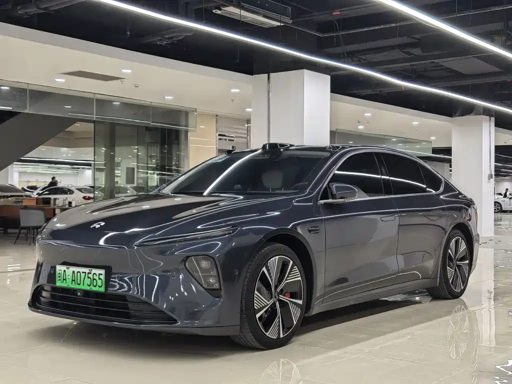 NIO ET7