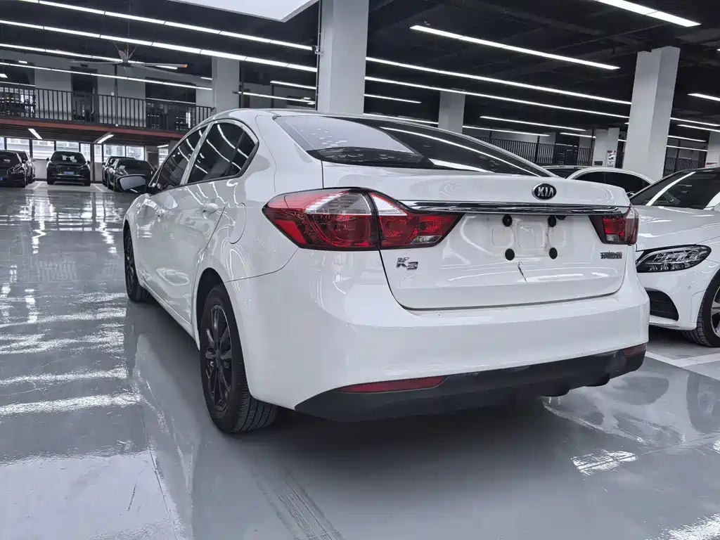Kia K3 — миниатюра 16