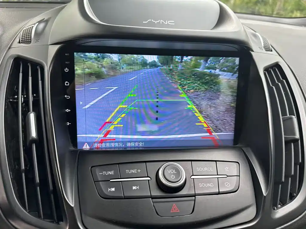 Ford Kuga — миниатюра 12