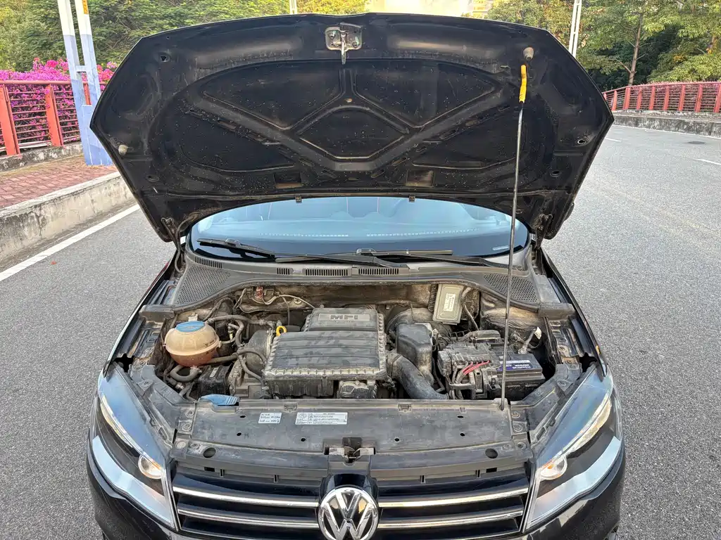 Volkswagen Jetta — миниатюра 8