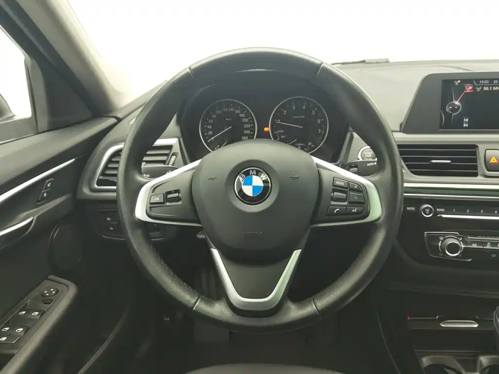 BMW 1 Series — миниатюра 11