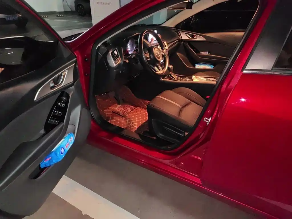 Mazda 3 Axela — миниатюра 12