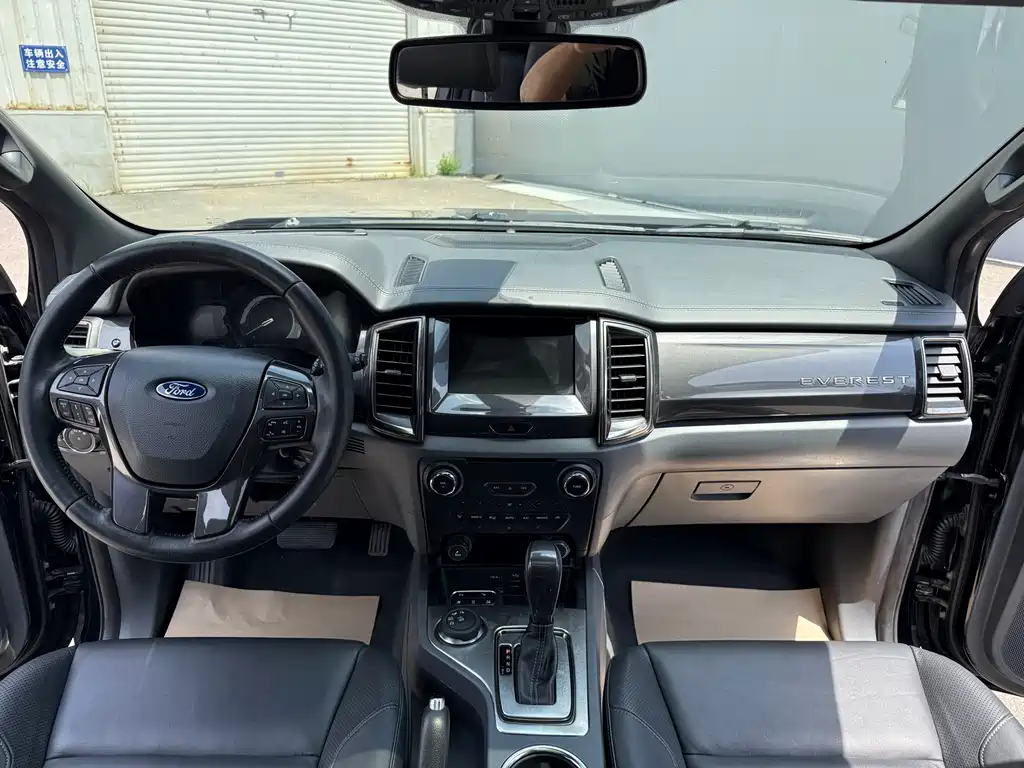Ford Everest 2016 2.0T AT Flagship