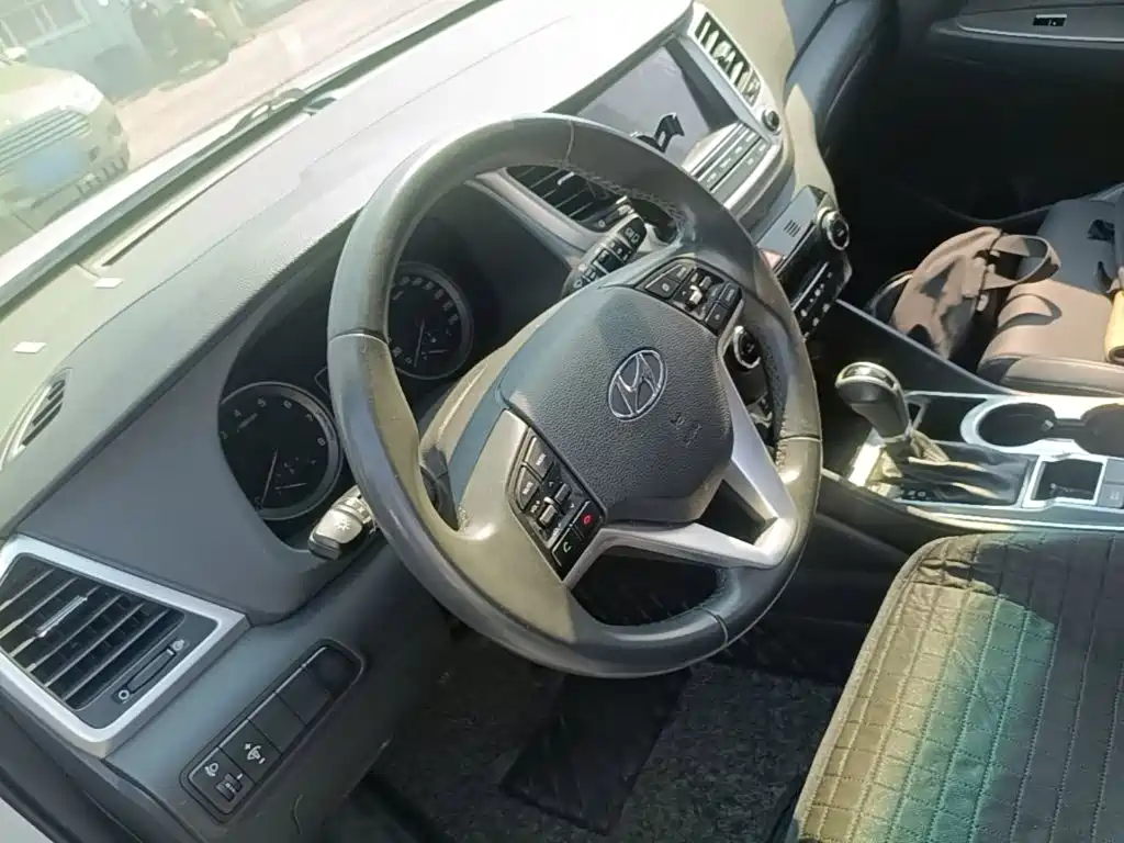 Hyundai Tucson — миниатюра 11