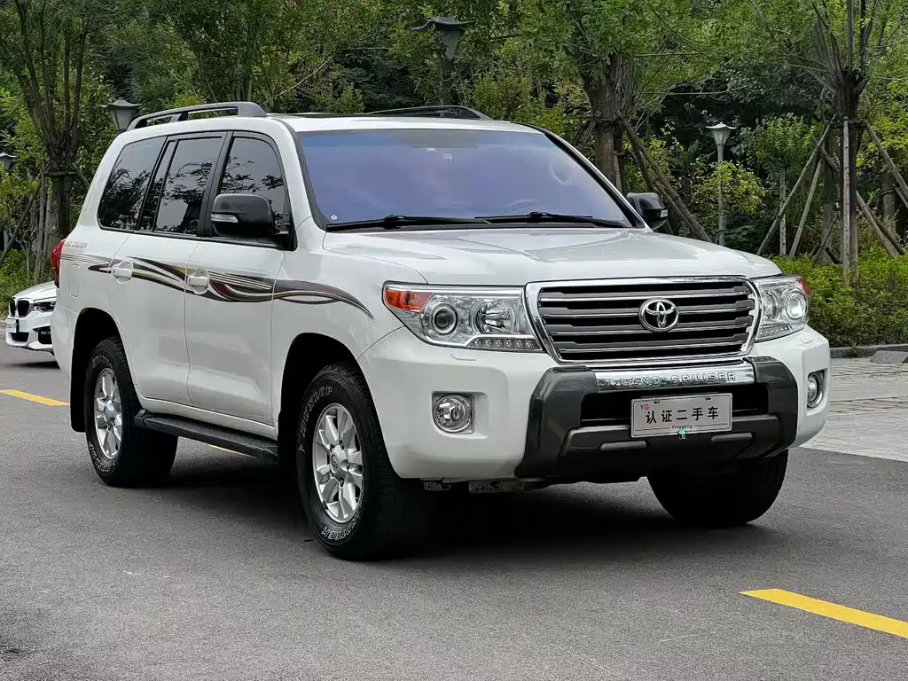 Toyota Land Cruiser — миниатюра 3