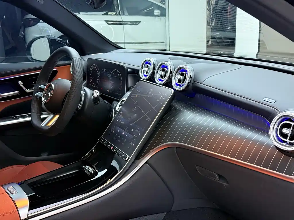 Mercedes-Benz GLC — миниатюра 6