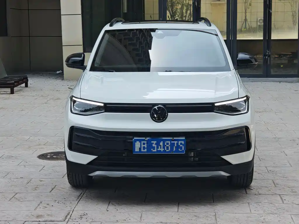 Volkswagen Tharu 2025 1.5L
