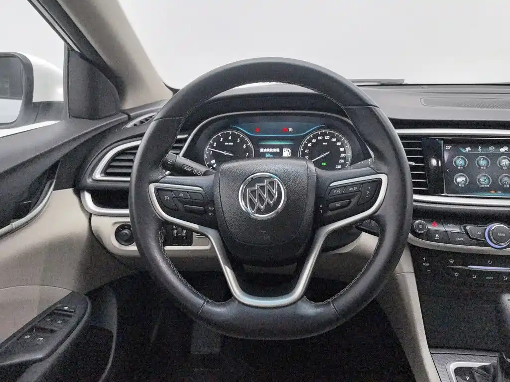 Buick Excelle — миниатюра 11