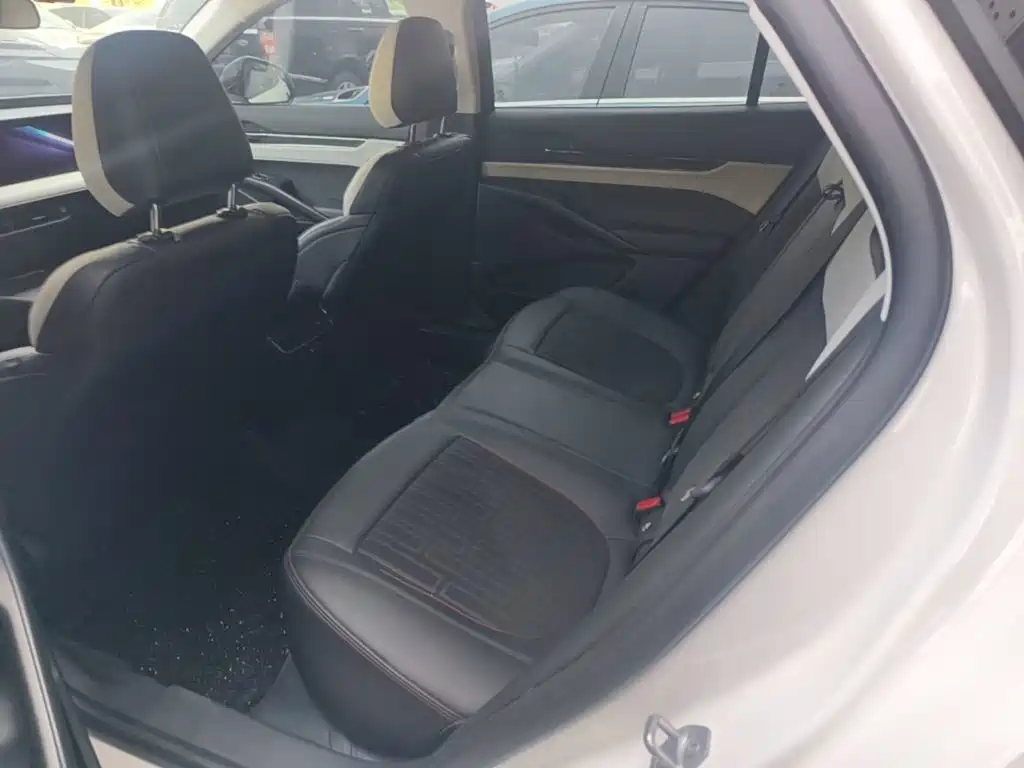 Ford Mondeo — миниатюра 17