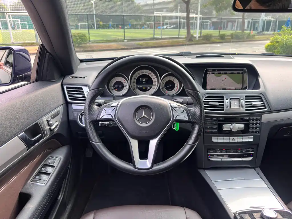 Mercedes-Benz E-Class (Import) — миниатюра 13
