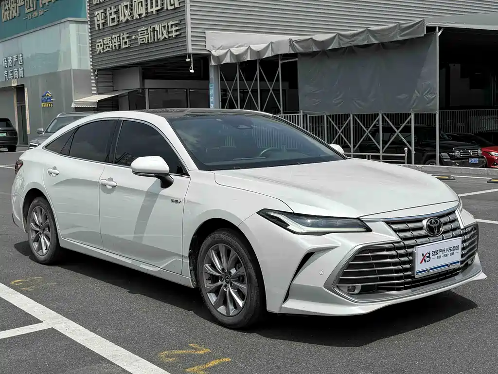 Toyota Avalon — миниатюра 3