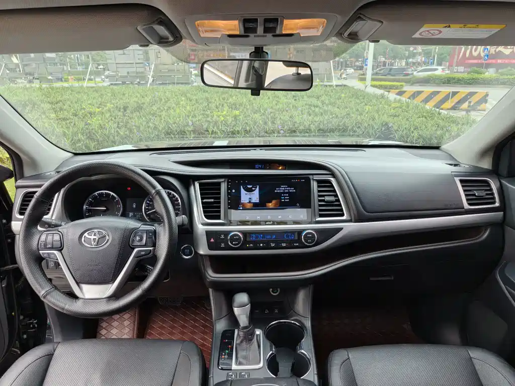 Toyota Highlander — миниатюра 13