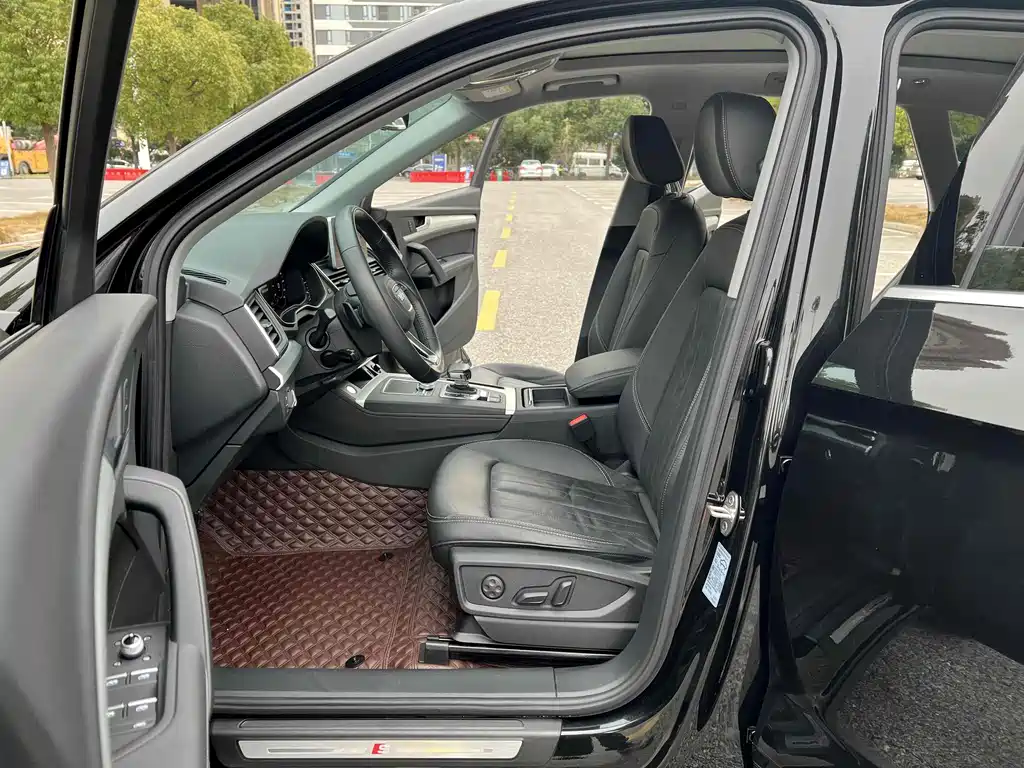 Audi Q5L 2020 40 TFSI Fashion