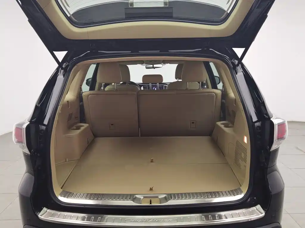 Toyota Highlander — миниатюра 16