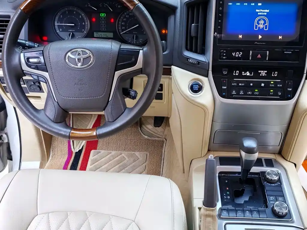 Toyota Land Cruiser — миниатюра 6